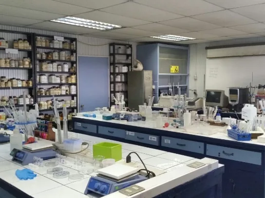 Laboratório de controle de qualidade de fábrica de ração